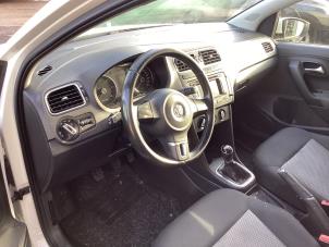 Gebruikte Airbag Set + Module Volkswagen Polo V (6R) 1.2 TDI 12V BlueMotion Prijs € 255,00 Margeregeling aangeboden door Gebr Opdam B.V.