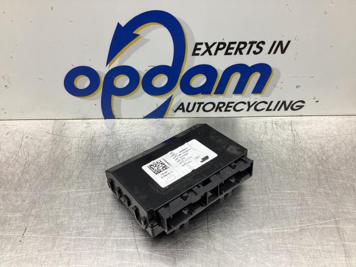 Gebruikte Kachelcomputer BMW 3 serie (F30) 320i 1.6 16V EfficientDynamicsEdition Prijs € 42,00 Margeregeling aangeboden door Gebr Opdam B.V.