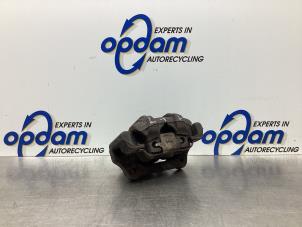 Gebruikte Remklauw (Tang) links-voor BMW 3 serie (F30) 320i 1.6 16V EfficientDynamicsEdition Prijs € 75,00 Margeregeling aangeboden door Gebr Opdam B.V.