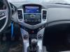 Chevrolet Cruze (300) 1.8 16V VVT Radiobedienings paneel