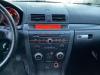 Radio van een Mazda 3 Sport (BK) 2.0i 16V 2005