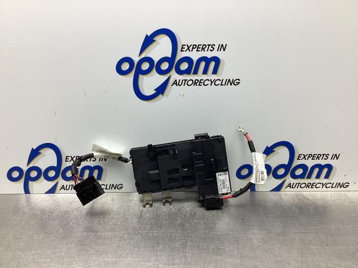 Gebruikte Start/Stop computer Volvo V70 (BW) 2.0 D4 20V Prijs € 34,00 Margeregeling aangeboden door Gebr Opdam B.V.