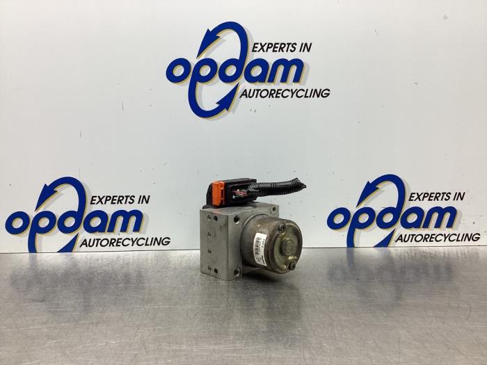 Gebruikte ABS Pomp Suzuki Alto (RF410) 1.1 16V Prijs € 51,00 Margeregeling aangeboden door Gebr Opdam B.V.