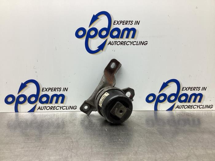 Gebruikte Motorrubber Volvo V70 (BW) 2.0 D4 20V Prijs € 34,00 Margeregeling aangeboden door Gebr Opdam B.V.