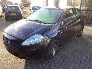 Gebruikte Versnellingsbak Fiat Grande Punto (199) 1.3 JTD Multijet 16V 85 Actual Prijs € 191,00 Margeregeling aangeboden door Gebr Opdam B.V.