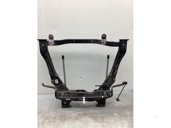 Gebruikte Subframe Opel Karl 1.0 12V Prijs € 128,00 Margeregeling aangeboden door Gebr Opdam B.V.