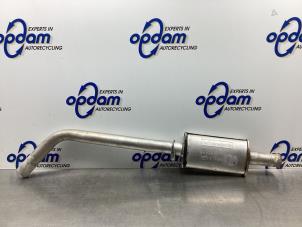 Gebruikte Uitlaat Middendemper Renault Scénic I (JA) 2.0 16V Prijs € 17,00 Margeregeling aangeboden door Gebr Opdam B.V.