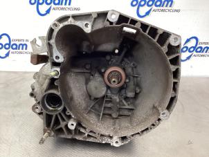 Gebruikte Versnellingsbak Alfa Romeo GT (937) 1.8 Twin Spark 16V Prijs € 298,00 Margeregeling aangeboden door Gebr Opdam B.V.