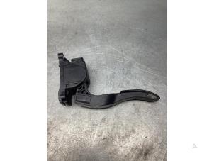 Gebruikte Gaspedaalpositie Sensor Mercedes Sprinter 3,5t (906.63) 319 CDI,BlueTEC V6 24V Prijs € 31,46 Inclusief btw aangeboden door Gebr Opdam B.V.