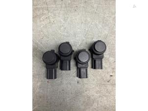 Gebruikte PDC Sensor Opel Astra J Sports Tourer (PD8/PE8/PF8) 1.4 Turbo 16V Prijs € 51,00 Margeregeling aangeboden door Gebr Opdam B.V.