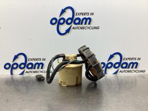 Gebruikte Benzinepomp Ford Focus 1 2.0 16V Prijs € 42,00 Margeregeling aangeboden door Gebr Opdam B.V.