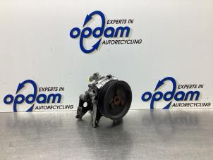 Gebruikte Stuurbekrachtiging Pomp BMW 5 serie (E60) 525i 24V Prijs € 85,00 Margeregeling aangeboden door Gebr Opdam B.V.