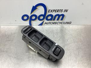 Gebruikte Schakelaar Elektrisch Raam Suzuki Liana (ERA/ERB/RH4) 1.6 MPi 16V Prijs € 17,00 Margeregeling aangeboden door Gebr Opdam B.V.