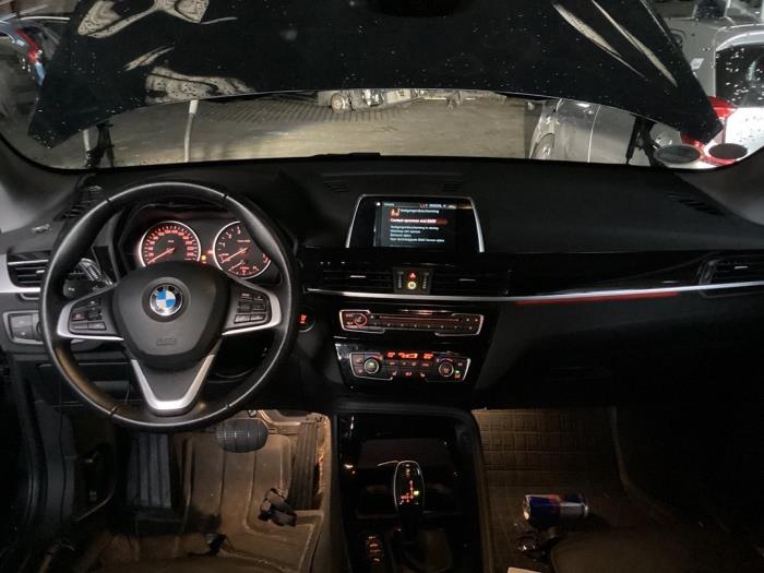 Stuurkolomschakelaar van een BMW X1 (F48) sDrive 20i 2.0 16V Twin Power Turbo 2018