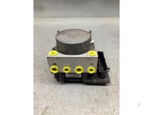 Gebruikte ABS Pomp Fiat Grande Punto (199) 1.4 Prijs € 42,00 Margeregeling aangeboden door Gebr Opdam B.V.