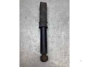 Gebruikte Schokdemper links-achter Mercedes Citan (415.6) 1.5 108 CDI Euro 6 Prijs € 25,41 Inclusief btw aangeboden door Gebr Opdam B.V.