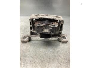 Gebruikte Motorsteun Ford Focus 2 Wagon 1.6 16V Prijs € 38,00 Margeregeling aangeboden door Gebr Opdam B.V.