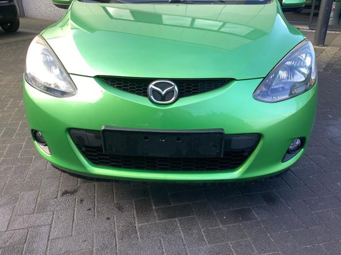 Mazda 2. Bumpers voor voorraad Onderdelenlijn.nl