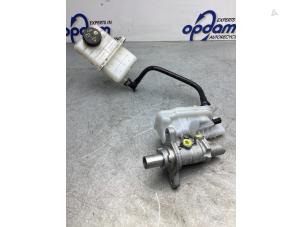 Gebruikte Hoofdremcilinder Renault Grand Scénic IV (RFAR) 1.5 Energy dCi 110 Prijs € 64,00 Margeregeling aangeboden door Gebr Opdam B.V.