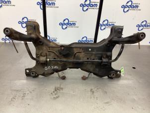 Gebruikte Subframe Mazda 3 Sport (BK) 1.3i 16V Prijs € 64,00 Margeregeling aangeboden door Gebr Opdam B.V.