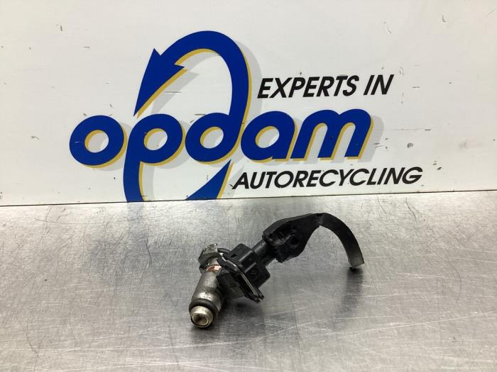 Gebruikte Injector (benzine injectie) Renault Twingo (C06) 1.2 16V Prijs € 25,00 Margeregeling aangeboden door Gebr Opdam B.V.