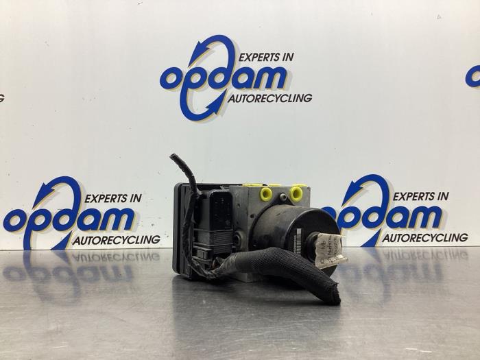 Gebruikte ABS Pomp Ford Focus 2 1.8 16V Prijs € 85,00 Margeregeling aangeboden door Gebr Opdam B.V.