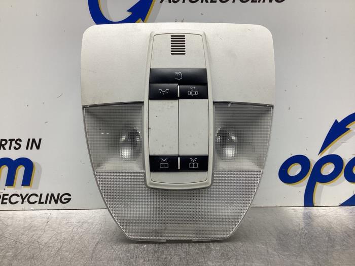 Binnenverlichting voor van een Mercedes-Benz A (W169) 2.0 A-180 CDI 16V 3-Drs. 2005