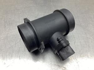 Gebruikte Luchtmassameter BMW 3 serie (E46/4) 316i Prijs € 30,00 Margeregeling aangeboden door Gebr Opdam B.V.