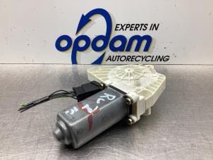 Gebruikte Raammotor Portier Mercedes A (W169) 2.0 A-180 CDI 16V 3-Drs. Prijs € 42,00 Margeregeling aangeboden door Gebr Opdam B.V.