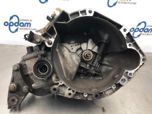 Gebruikte Versnellingsbak Fiat Stilo MW (192C) 1.6 16V Prijs € 212,00 Margeregeling aangeboden door Gebr Opdam B.V.