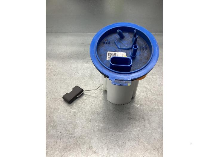 Gebruikte Benzinepomp Audi Q2 (GAB/GAG) 1.0 30 TFSI 12V Prijs € 42,00 Margeregeling aangeboden door Gebr Opdam B.V.