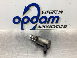 Gebruikte Oliepomp schakelaar Skoda Octavia Combi (5EAC) 1.0 TSI 12V Prijs € 30,00 Margeregeling aangeboden door Gebr Opdam B.V.