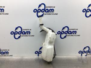 Gebruikte Ruitensproeiertank voor Fiat Panda (169) 1.2, Classic Prijs € 34,00 Margeregeling aangeboden door Gebr Opdam B.V.