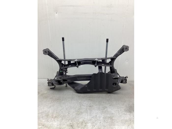 Gebruikte Subframe Volkswagen Tiguan (AD1) 1.5 TSI 16V Evo BlueMotion Technology Prijs € 128,00 Margeregeling aangeboden door Gebr Opdam B.V.