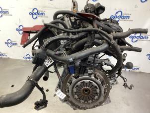 Gebruikte Motor Opel Karl 1.0 12V Prijs € 808,00 Margeregeling aangeboden door Gebr Opdam B.V.