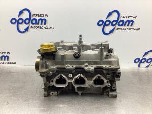 Gebruikte Kleppendeksel Renault Clio IV (5R) 0.9 Energy TCE 90 12V Prijs € 85,00 Margeregeling aangeboden door Gebr Opdam B.V.