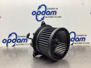 Gebruikte Aanjager Ford Transit Connect 1.8 TDdi LWB Euro 4 Prijs € 42,00 Margeregeling aangeboden door Gebr Opdam B.V.