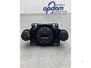 Gebruikte Kachel Bedieningspaneel Ford Fiesta 6 (JA8) 1.25 16V Prijs € 26,00 Margeregeling aangeboden door Gebr Opdam B.V.