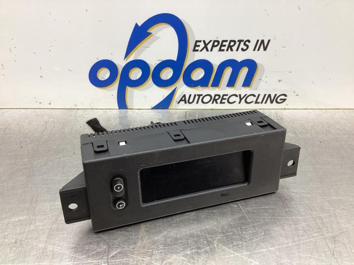Gebruikte Display Interieur Opel Corsa D 1.4 16V Twinport Prijs € 42,00 Margeregeling aangeboden door Gebr Opdam B.V.