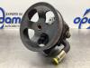 Stuurbekrachtiging Pomp van een Toyota Avensis Wagon (T25/B1E) 2.0 16V VVT-i D4 2005