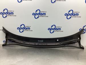 Gebruikte Paravan Opel Corsa E 1.0 SIDI Turbo 12V Prijs € 34,00 Margeregeling aangeboden door Gebr Opdam B.V.