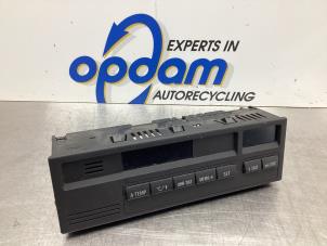 Gebruikte Display Interieur BMW 3 serie Touring (E36/3) 318i Prijs € 51,00 Margeregeling aangeboden door Gebr Opdam B.V.