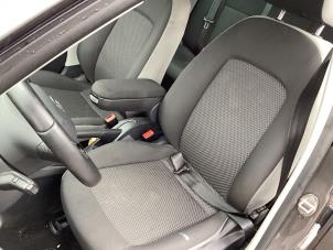 Gebruikte Interieur Bekledingsset Seat Ibiza ST (6J8) 1.0 EcoTSI 12V Prijs € 200,00 Margeregeling aangeboden door Gebr Opdam B.V.