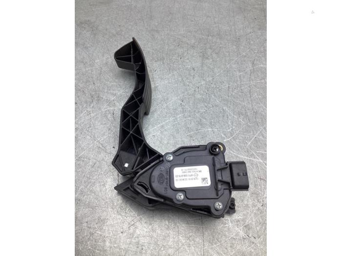 Gebruikte Gaspedaalpositie Sensor Renault Twingo III (AH) 1.0 SCe 75 12V Prijs € 26,00 Margeregeling aangeboden door Gebr Opdam B.V.