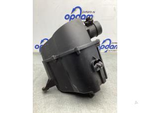 Gebruikte Luchtfilterhuis Volkswagen Polo V (6R) 1.2 TDI 12V BlueMotion Prijs € 26,00 Margeregeling aangeboden door Gebr Opdam B.V.