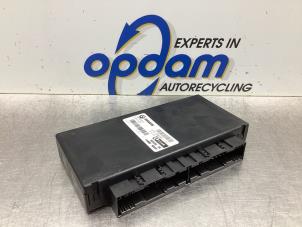 Gebruikte Gateway module BMW 5 serie (E60) 530i 24V Prijs € 64,00 Margeregeling aangeboden door Gebr Opdam B.V.
