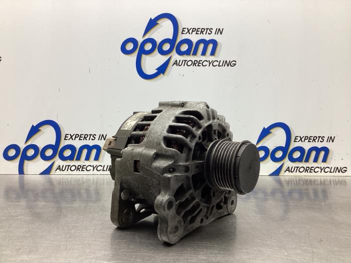Gebruikte Alternator Skoda Octavia Combi (1U5) 1.9 TDI 130 Prijs € 64,00 Margeregeling aangeboden door Gebr Opdam B.V.