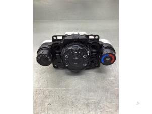 Gebruikte Kachel Bedieningspaneel Ford Fiesta 6 (JA8) 1.25 16V Prijs € 26,00 Margeregeling aangeboden door Gebr Opdam B.V.