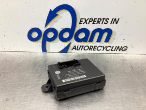 Gebruikte Deur module Volvo V60 I (FW/GW) 2.4 D5 20V Autom. Prijs € 45,00 Margeregeling aangeboden door Gebr Opdam B.V.