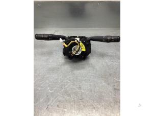 Gebruikte Combischakelaar Stuurkolom Fiat Panda/Pandina (312) 0.9 TwinAir 60 Prijs € 50,00 Margeregeling aangeboden door Gebr Opdam B.V.